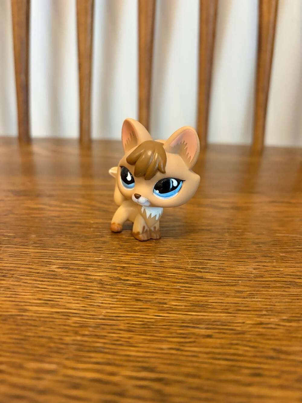 Littlest Pet Shop Fennec Fox Figure Tan Blue Eyes